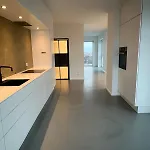 Penthouse 10 Min To And Metro アパート