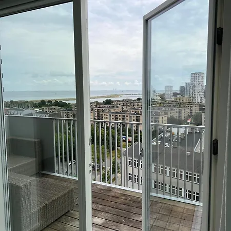 Διαμέρισμα Penthouse 10 Min To And Metro *